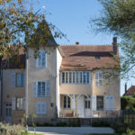 ©-Patrick-MAILLE-ducotedesrenoir-2017-Maison-des-Renoir-Côté-jardin_001