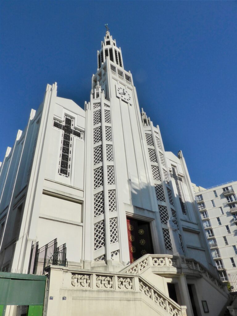 Redécouvrir l’église SaintJeanBosco pépite Art déco